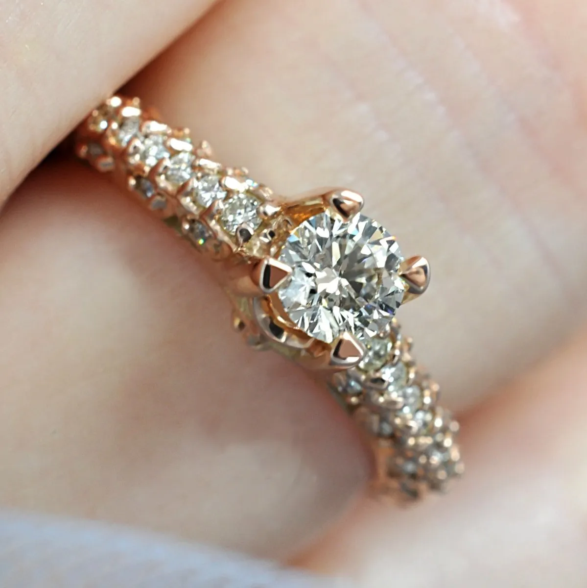 Limited 0.60 CT Round Cut Diamond Engagement Ring in 14K Rose Gold