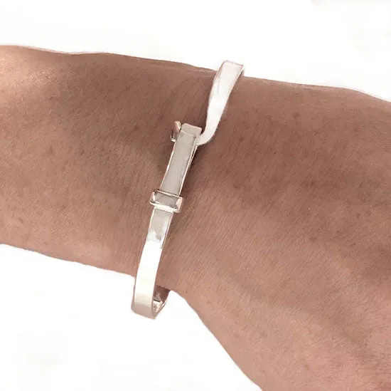 Solid Heavy Hook and Eye Bangle Bracelet