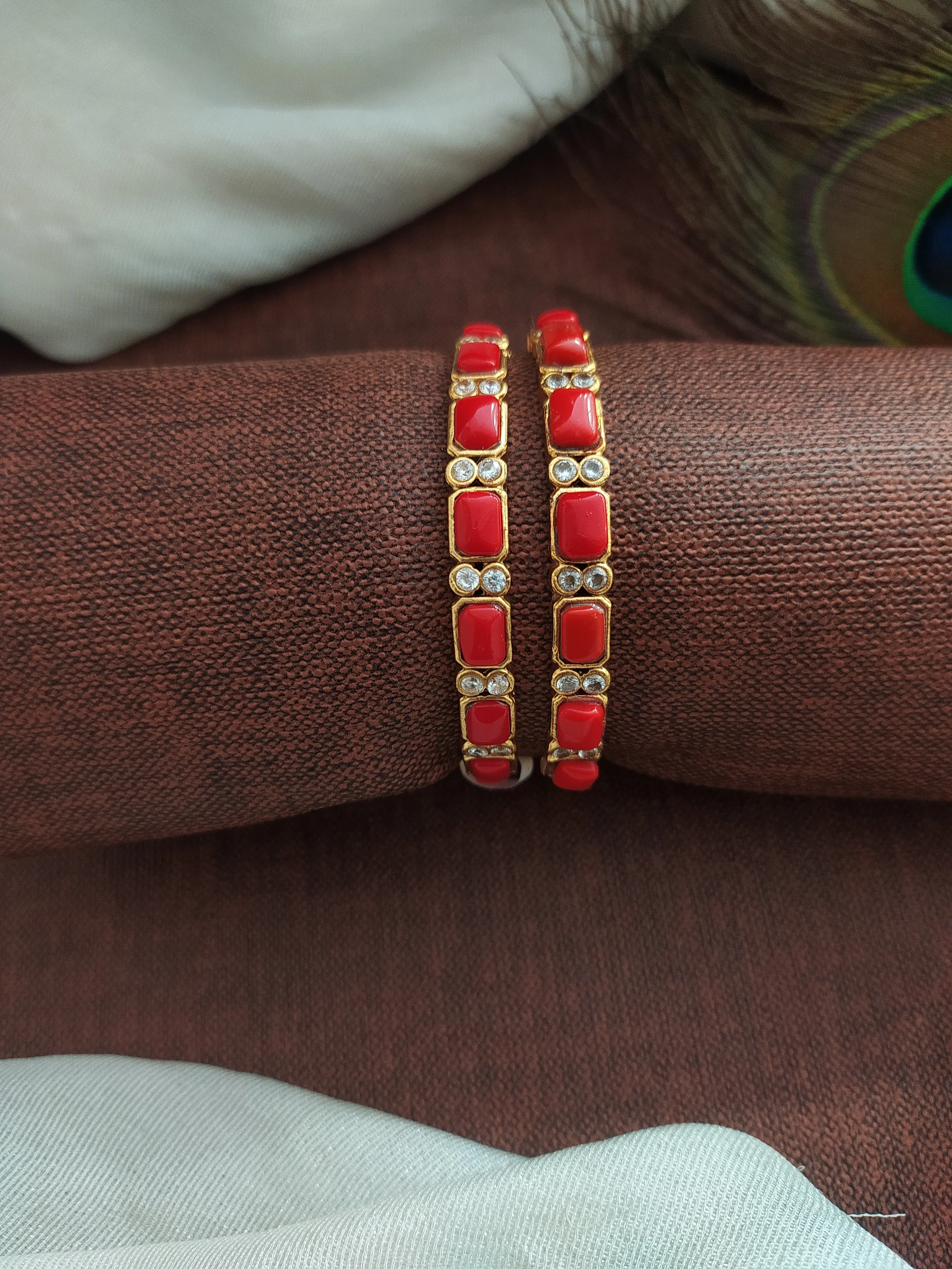 Unveiling Elegance: Antique Kemp Bangle in trending colors