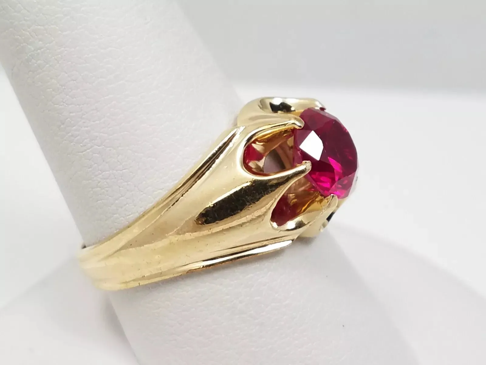 Vintage 14k Yellow Gold 2ct Lab Grown Ruby Ring