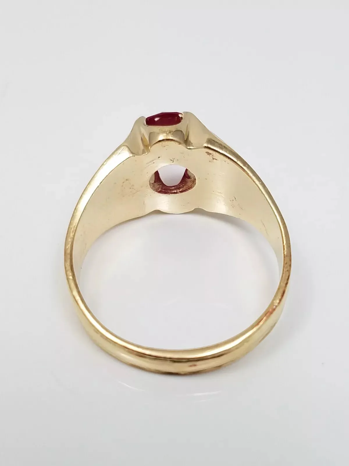 Vintage 14k Yellow Gold 2ct Lab Grown Ruby Ring